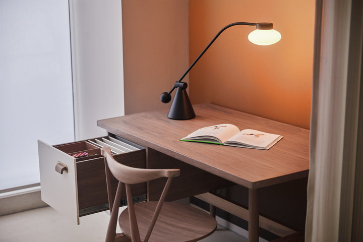 Mun Desk Lamp