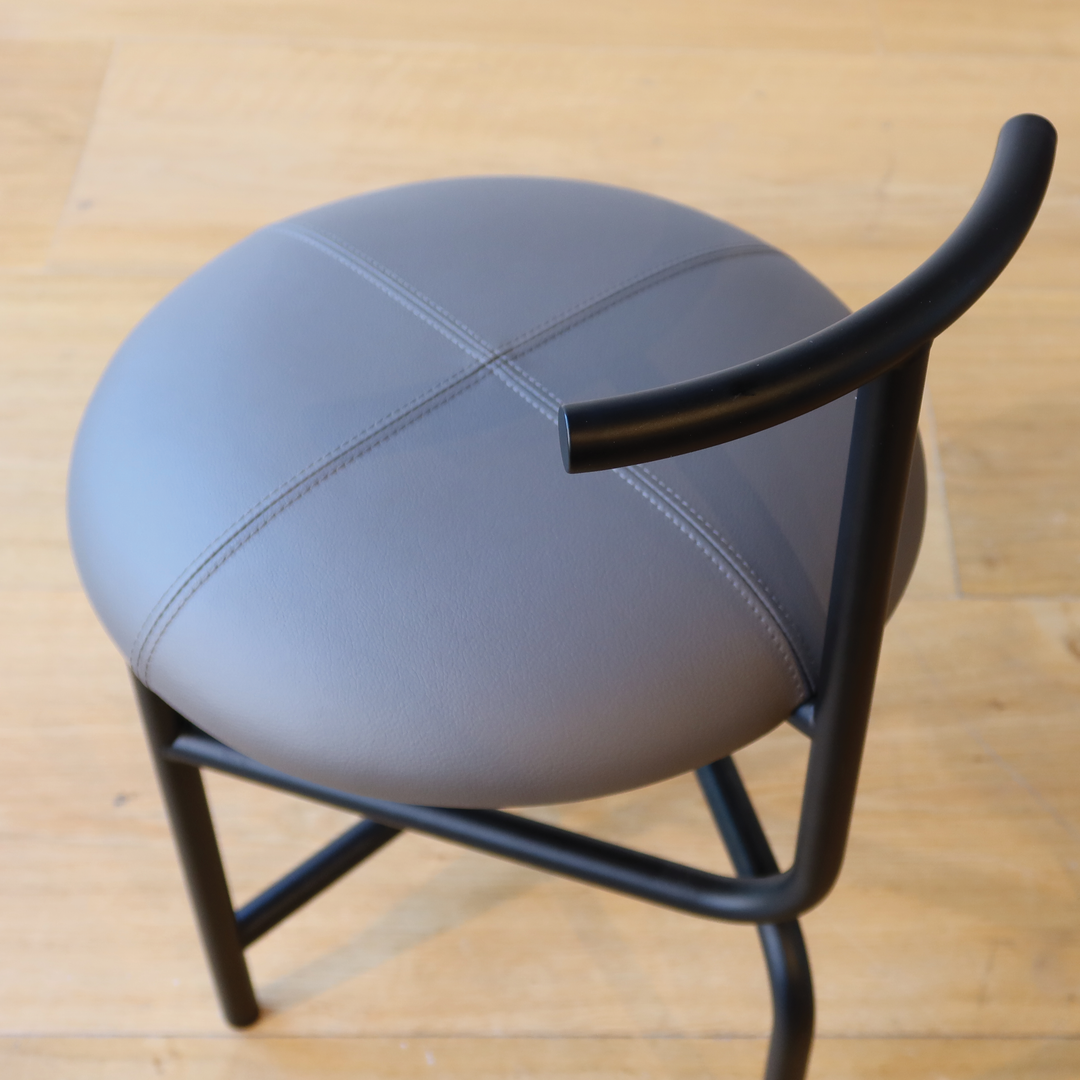 Blend Chair U - Showroom Model